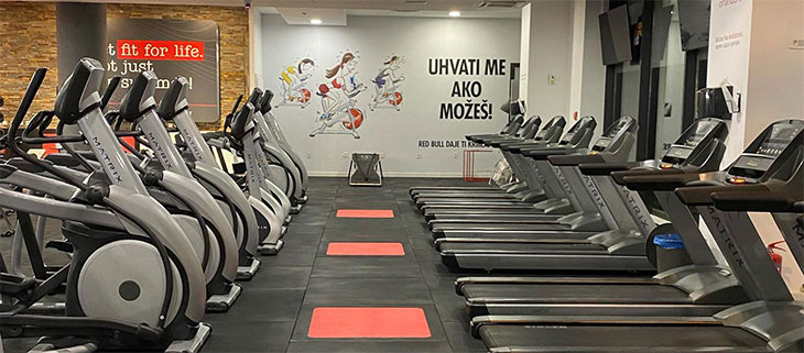 Green Gold Gym makeover