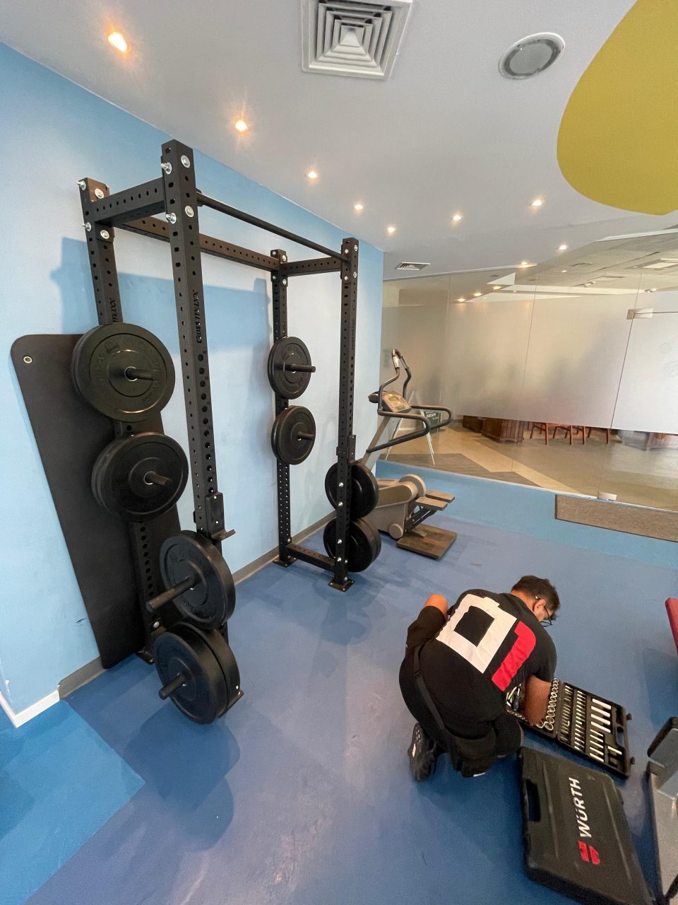 Valamar Corinthia Baška montaža LifeMaxx Half Rack-a